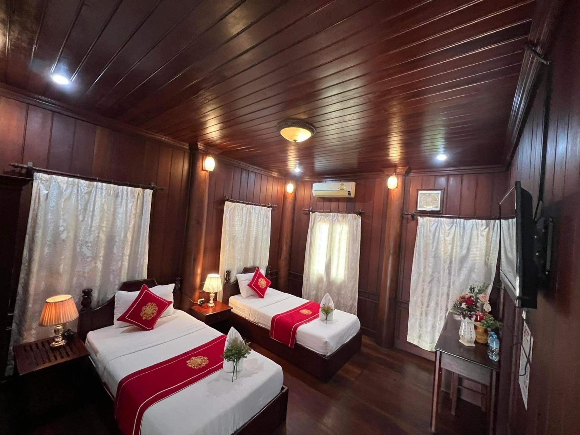 Villa Vieng Sa Vanh Hotel Luang Prabang Exterior foto